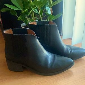 Madewell Chelsea Booties 6.5